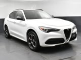 Used 2022 Alfa Romeo Stelvio Veloce image 2