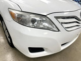 Used 2011 Toyota Camry LE image 3