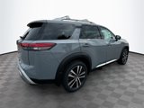 New 2025 Nissan Pathfinder Platinum image 5