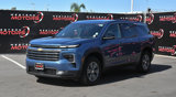 Used 2025 Chevrolet Traverse LT image 3