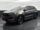 Used 2022 Ford Edge ST image 2