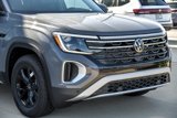 New 2025 Volkswagen Atlas Peak Edition SE image 2