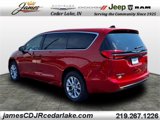 New 2026 Chrysler Pacifica Select image 3