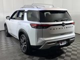 New 2025 Nissan Pathfinder Platinum image 5