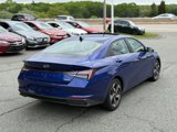 Used 2022 Hyundai Elantra Limited w/ Cargo Package image 5