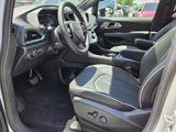 New 2024 Chrysler Pacifica Limited w/ S Appearance Package image 3