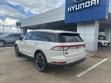Used 2023 Lincoln Aviator Reserve w/ Equipment Group 201A image 5