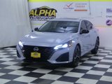 Used 2023 Nissan Altima 2.5 SR w/ SR Premium Package image 2