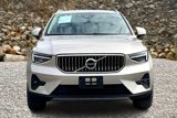 Used 2023 Volvo XC40 B5 Plus image 3