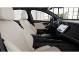 New 2025 Mercedes-Benz E 350 4MATIC Sedan image 4