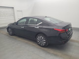 Used 2023 Nissan Altima 2.5 SV image 3