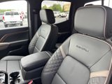 Used 2023 GMC Canyon Denali image 3