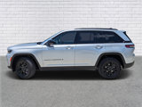 Used 2024 Jeep Grand Cherokee Altitude image 2