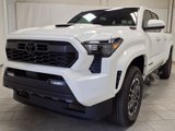 New 2025 Toyota Tacoma TRD Sport image 3