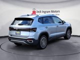 New 2025 Volkswagen Taos SE image 5
