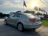 Used 2015 Volkswagen Jetta SE image 4
