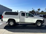 Used 2017 Toyota Tacoma SR image 6