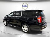 Used 2023 Chevrolet Suburban Premier image 2
