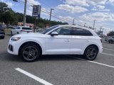 Certified 2025 Audi Q5 e Premium image 4