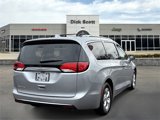 Used 2017 Chrysler Pacifica Touring-L Plus image 5