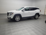Used 2024 GMC Terrain SLE image 2