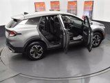 Used 2024 Kia Sportage LX image 6