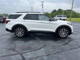 Used 2025 Ford Explorer ST-Line image 2