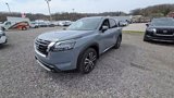 New 2025 Nissan Pathfinder Platinum image 2