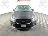 Used 2023 Chrysler Pacifica Touring-L image 2