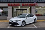Used 2020 Toyota Camry LE image 2