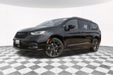 New 2026 Chrysler Pacifica Limited image 2
