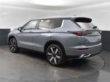 New 2025 Mitsubishi Outlander SE image 3