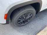 New 2025 Jeep Grand Cherokee Altitude image 4