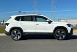 New 2025 Volkswagen Taos SE image 3