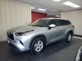 Certified 2023 Toyota Highlander LE image 2