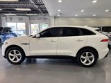 Used 2018 Jaguar F-PACE Premium image 4