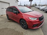 New 2025 Chrysler Pacifica Premium image 3