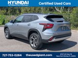 Used 2025 Chevrolet Trax LT w/ LT Convenience Package image 3
