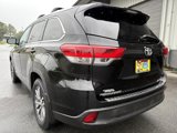 Used 2019 Toyota Highlander XLE image 3