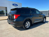 Used 2022 Ford Explorer XLT w/ Equipment Group 202A image 5