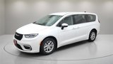 Used 2023 Chrysler Pacifica Touring-L image 4