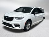New 2025 Chrysler Pacifica Select image 6