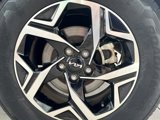 Used 2024 Kia Sportage LX image 5