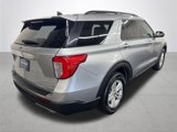 Used 2024 Ford Explorer XLT w/ Equipment Group 202A image 5