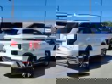 Used 2023 Kia Sorento EX image 3