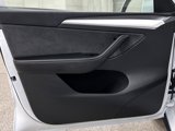 Used 2025 Tesla Model Y Long Range image 3