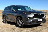 Used 2024 Toyota Highlander XLE image 3