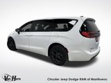 Used 2024 Chrysler Pacifica Select image 3