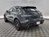 Used 2024 Porsche Macan image 3