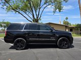 Used 2017 GMC Yukon Denali image 3